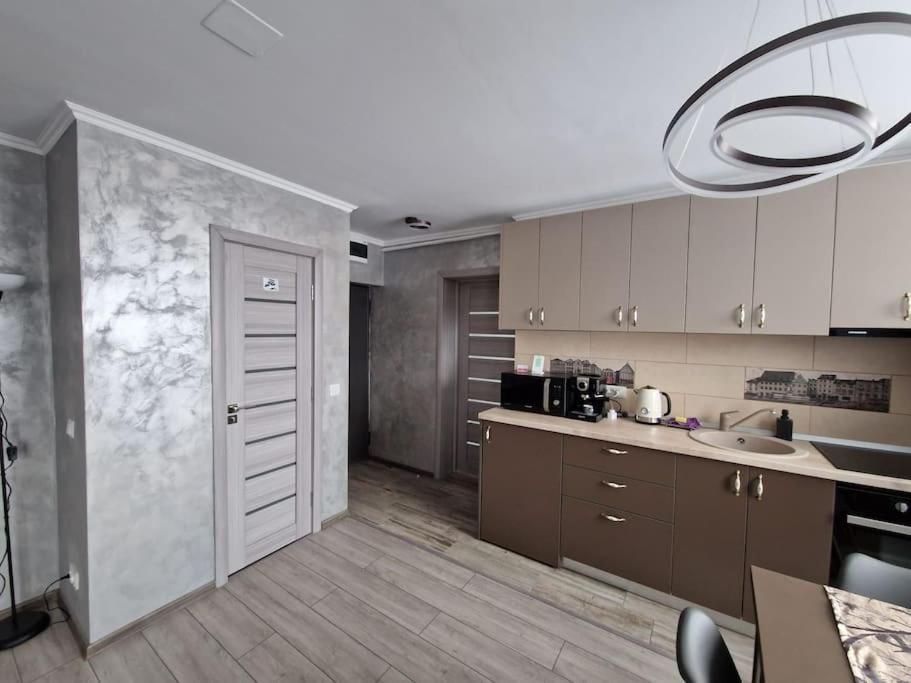 Апартаменти Delux Flat Straja-Lupeni Lupeni  Екстер'єр фото