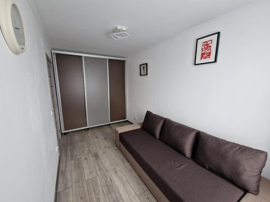 Апартаменти Delux Flat Straja-Lupeni Lupeni  Екстер'єр фото